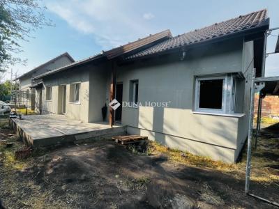 Eladó ikerház Monor
