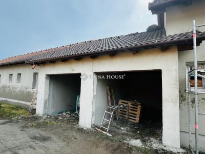 Eladó ikerház Monor
