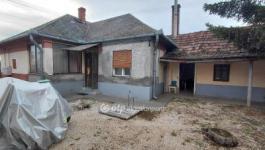 Eladó családi ház Jászfényszaru