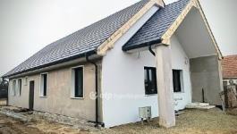 Eladó családi ház Jászfényszaru