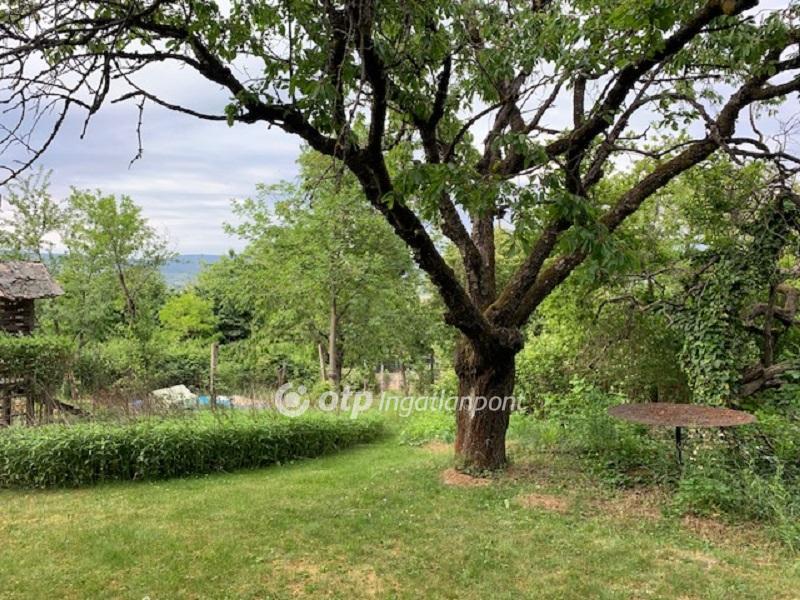 Eladó nyaraló Solymár