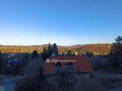 Eladó családi ház Budapest