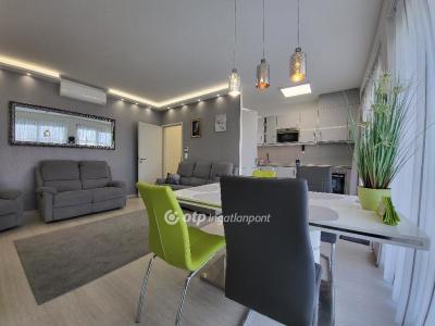 Eladó lakás Siófok