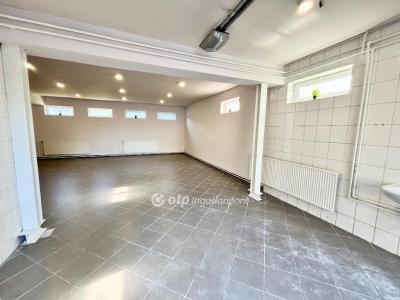 Eladó családi ház Debrecen