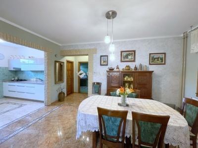 Eladó családi ház Lajosmizse