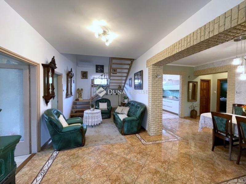 Eladó családi ház Lajosmizse