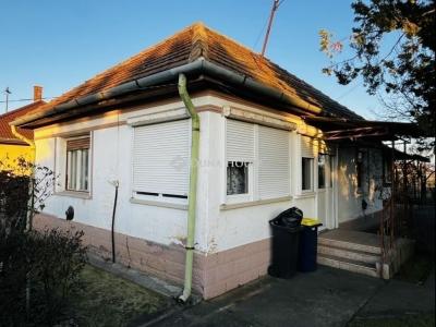 Eladó családi ház Tápiószecső