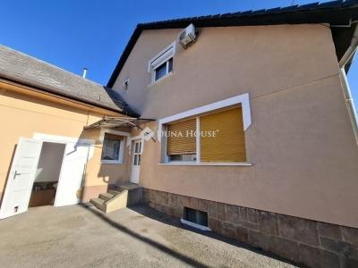 Eladó családi ház Budapest