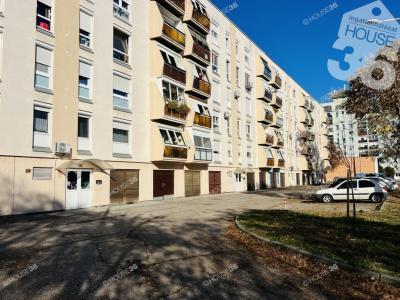 Eladó lakás Szekszárd