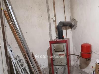 Eladó családi ház Kakucs