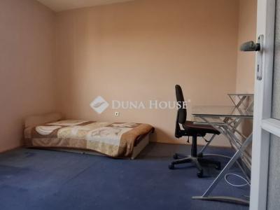 Eladó lakás Pécs