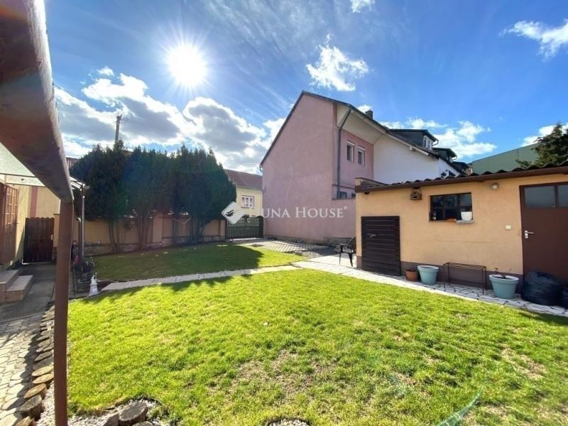 Eladó családi ház Pécs