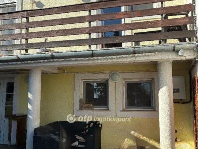 Eladó családi ház Pécs