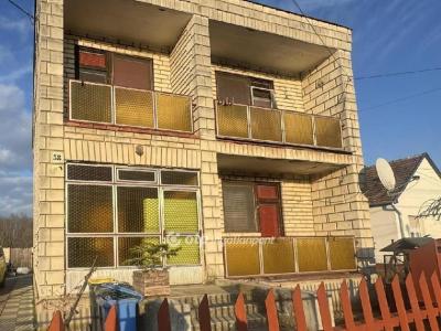 Eladó családi ház Hosszúpályi