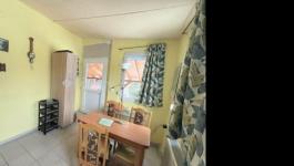 Eladó családi ház Úri