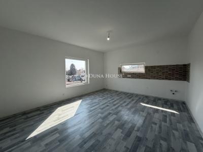 Eladó lakás Vecsés