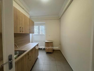 Eladó lakás Debrecen