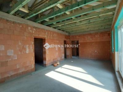 Eladó ikerház Nagytarcsa