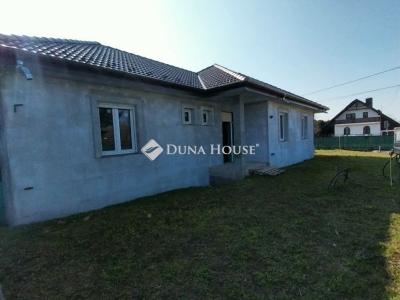 Eladó ikerház Nagytarcsa