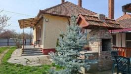 Eladó családi ház Sarkad