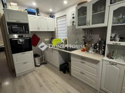 Eladó családi ház Veszprém