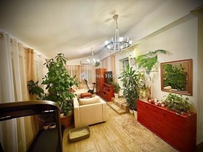 Eladó családi ház Budapest