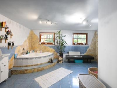 Eladó családi ház Erdőkertes