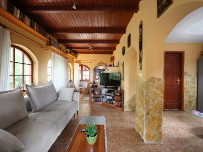 Eladó családi ház Erdőkertes