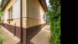 Eladó családi ház Úri