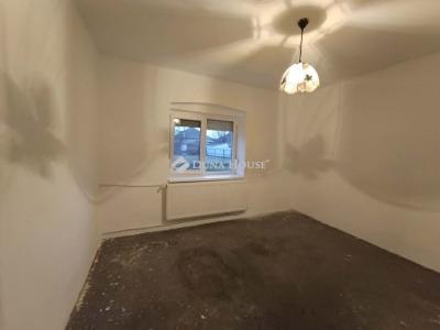 Eladó családi ház Szentlőrinc