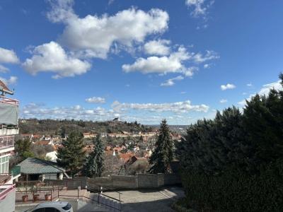Eladó lakás Pécs