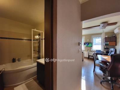 Eladó lakás Siófok