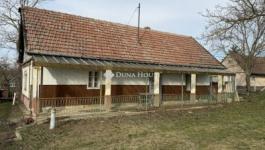 Eladó családi ház Kóka