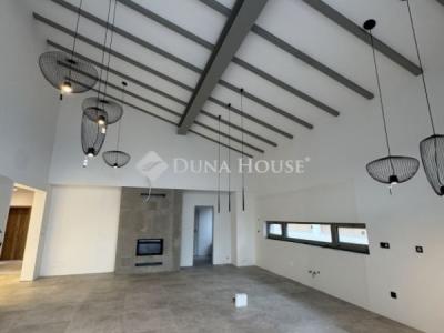Eladó családi ház Budapest