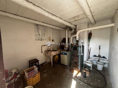 Eladó családi ház Jászfényszaru