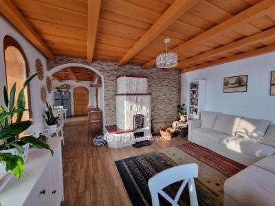 Eladó családi ház Bakonyjákó