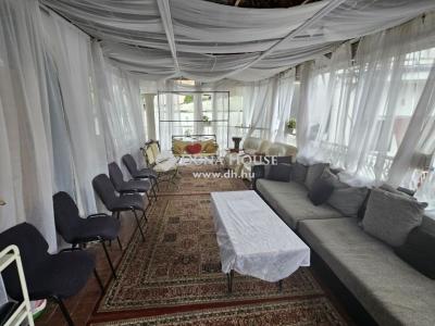 Eladó családi ház Budapest