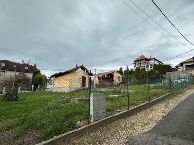 Eladó családi ház Diósd