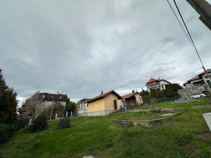 Eladó családi ház Diósd