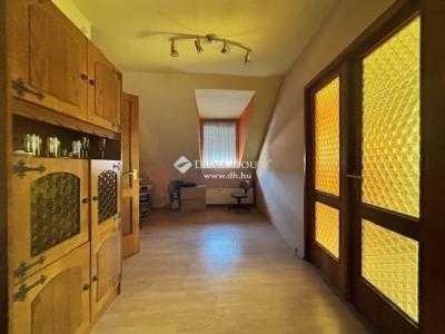 Eladó családi ház Budapest
