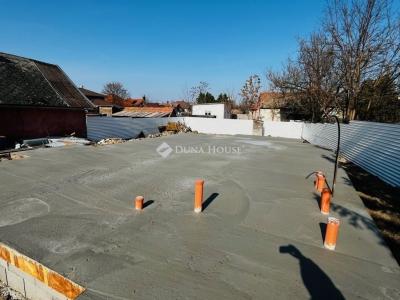 Eladó ikerház Monor