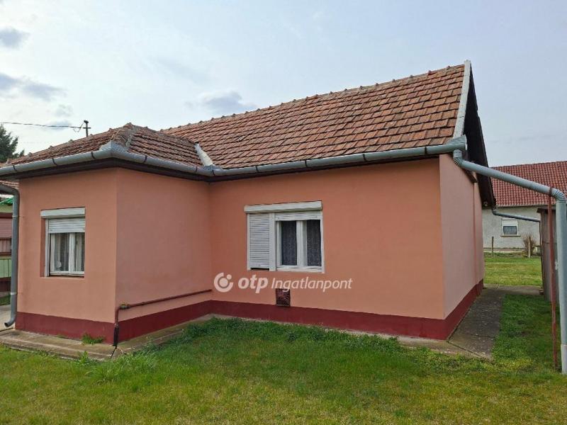 Eladó családi ház Gyula