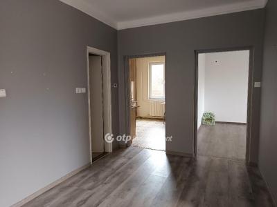 Eladó családi ház Békés