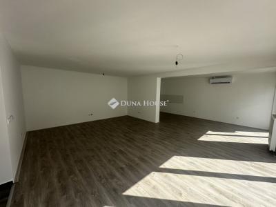 Eladó lakás Pellérd