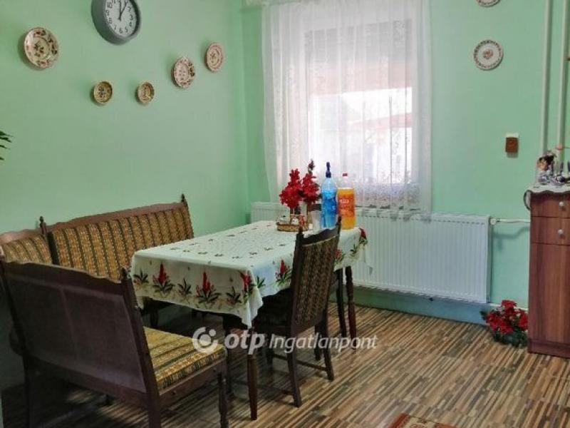 Eladó családi ház Felsőszentmárton