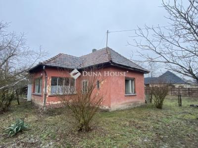 Eladó családi ház Tápióbicske