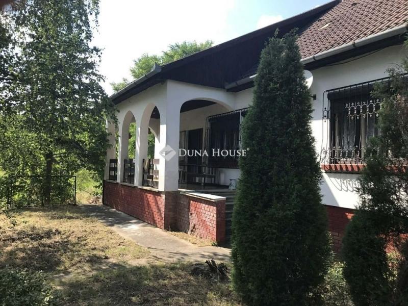 Eladó családi ház Tápiószőlős