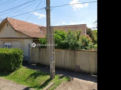 Eladó családi ház Jászberény