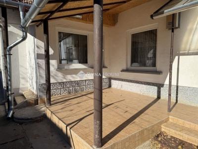 Eladó családi ház Maglód