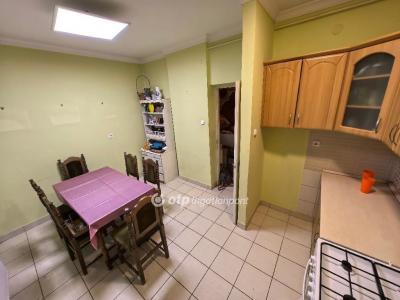 Eladó lakás Hajdúböszörmény